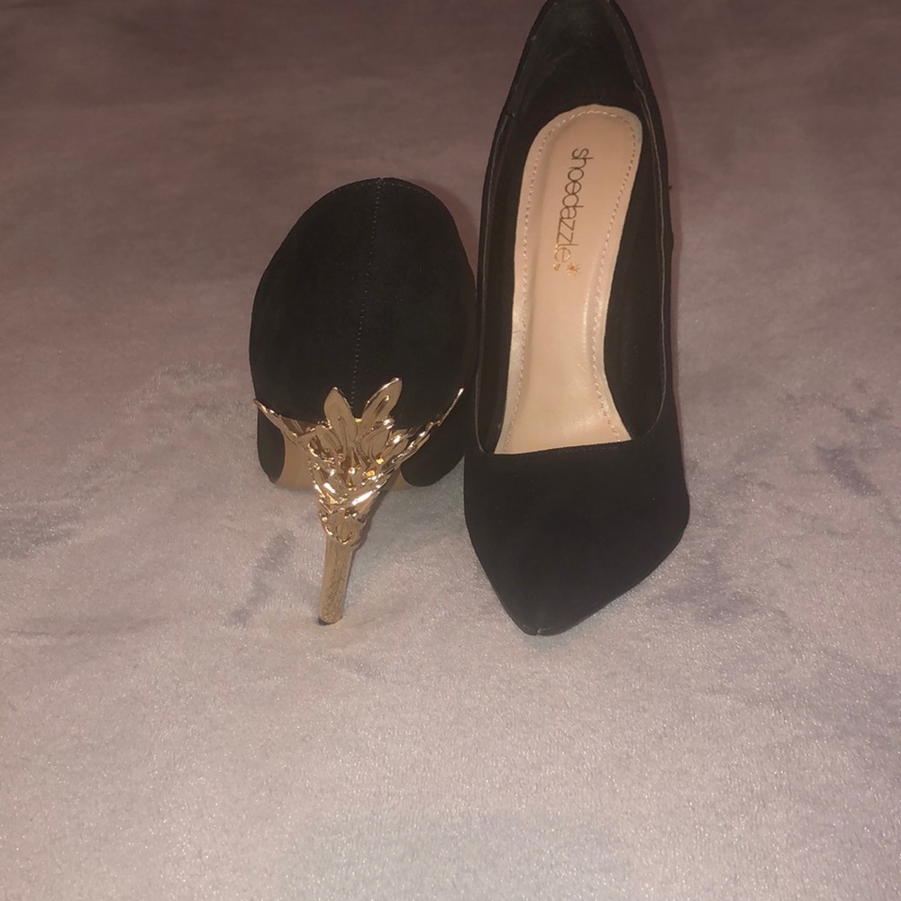 Brand new black and gold velvet pumps.